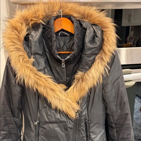 Mackage Women's Black Fur-Trimmed Hooded Coat size medium - Picture 2 of 6